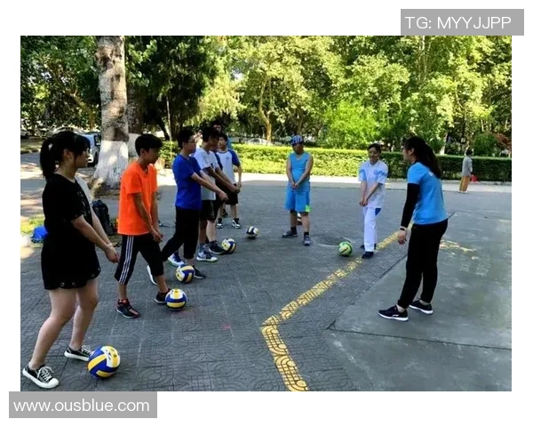 排球盛宴:深入解析西安排球队的战术配合与团队协作秘诀 排球盛宴:深入解析西安排球队的战术配合与团队协作秘诀