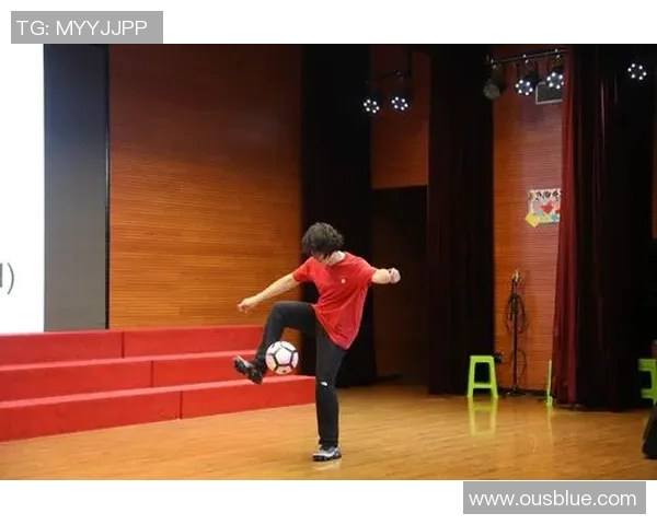 街头足球明星的日常生活揭秘与他们的邻里故事